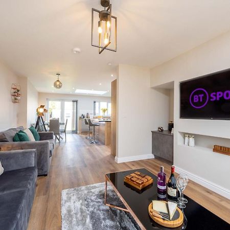 The Oaklands - Luxury Spacious 6-Bed, Near Solihull, Birmingham City, Jlr, Nec, Airport, Resorts World, Hs2 מראה חיצוני תמונה
