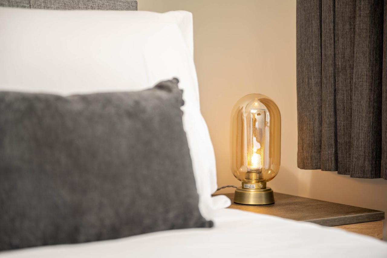 The Oaklands - Luxury Spacious 6-Bed, Near Solihull, Birmingham City, Jlr, Nec, Airport, Resorts World, Hs2 מראה חיצוני תמונה