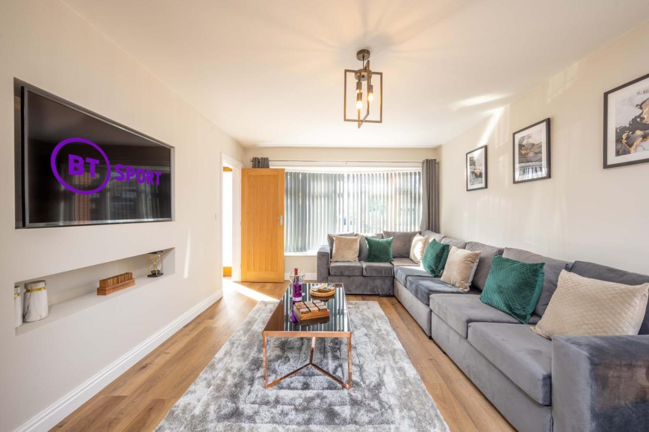 The Oaklands - Luxury Spacious 6-Bed, Near Solihull, Birmingham City, Jlr, Nec, Airport, Resorts World, Hs2 מראה חיצוני תמונה