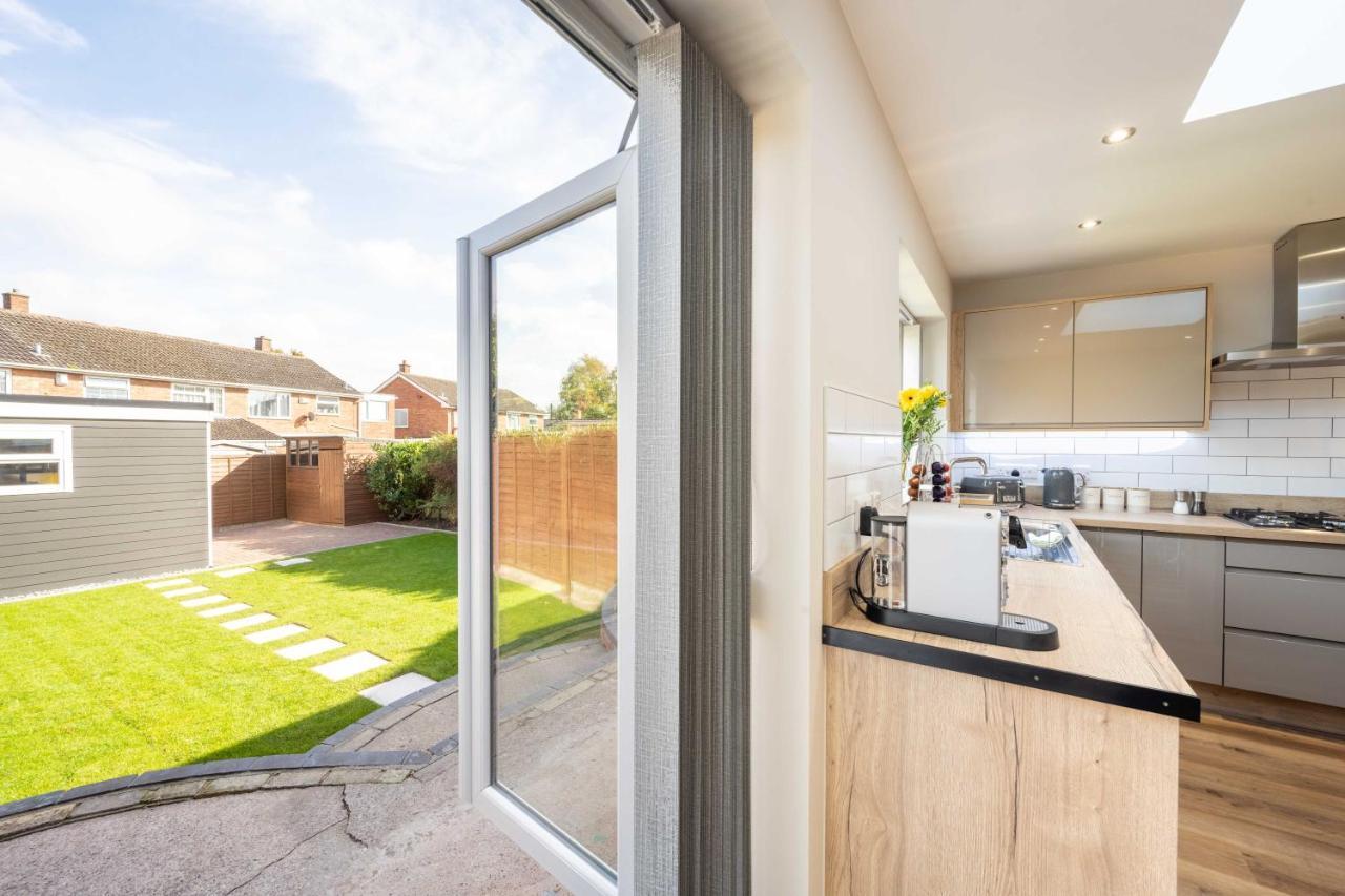 The Oaklands - Luxury Spacious 6-Bed, Near Solihull, Birmingham City, Jlr, Nec, Airport, Resorts World, Hs2 מראה חיצוני תמונה