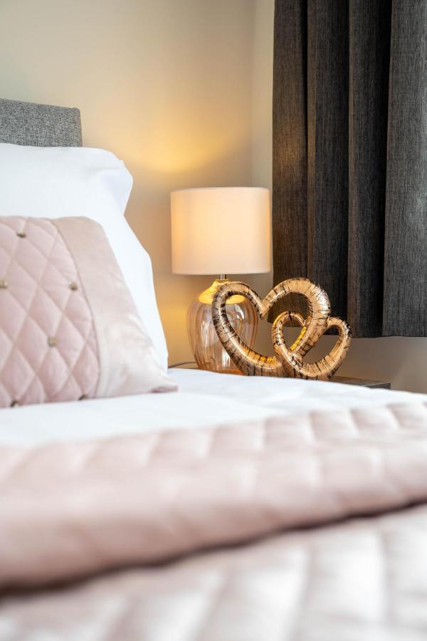The Oaklands - Luxury Spacious 6-Bed, Near Solihull, Birmingham City, Jlr, Nec, Airport, Resorts World, Hs2 מראה חיצוני תמונה