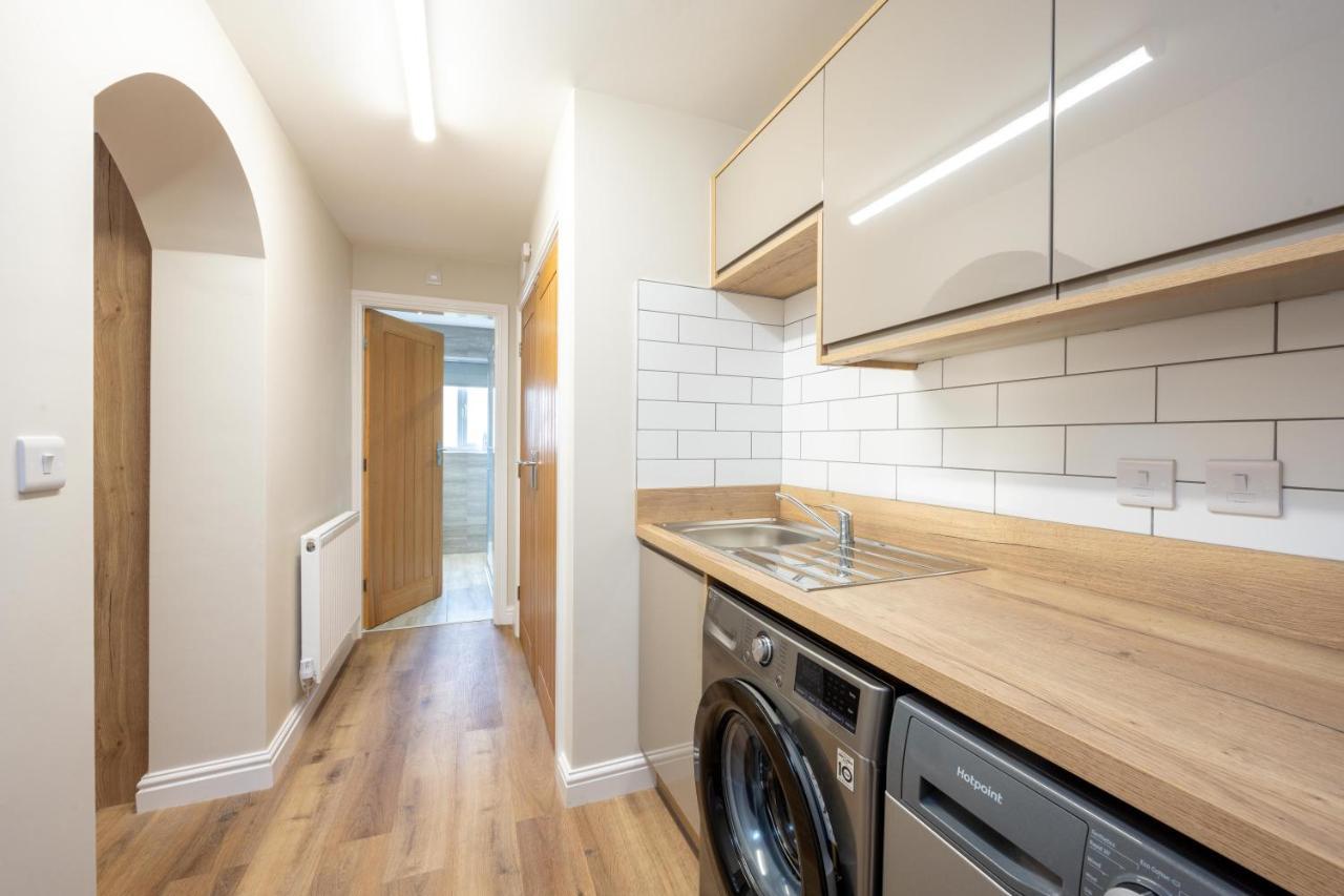 The Oaklands - Luxury Spacious 6-Bed, Near Solihull, Birmingham City, Jlr, Nec, Airport, Resorts World, Hs2 מראה חיצוני תמונה