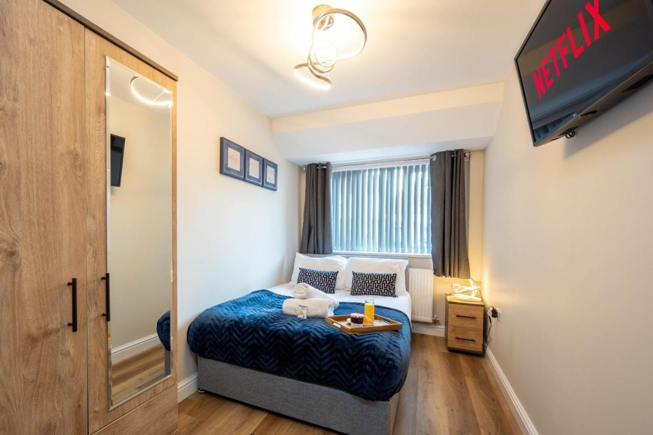 The Oaklands - Luxury Spacious 6-Bed, Near Solihull, Birmingham City, Jlr, Nec, Airport, Resorts World, Hs2 מראה חיצוני תמונה